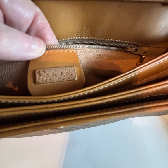 Authentic Vintage Gucci Micro GG Monogram Crossbody Bag - Very Good Condition - Picture 6 of 16